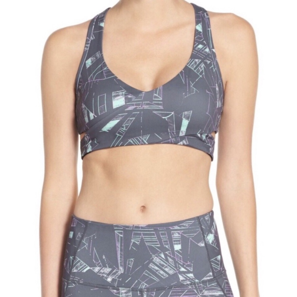 Zella Abstract Gray Sirsasana Cut Out Sports Bra